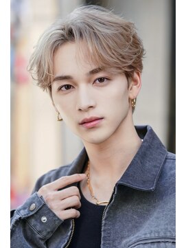 ブリーチ 原宿店(BLEACHi) ブロンド/フェザーショート/フェザーパーマ/センターパート