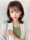 自然に動く大人かわいいミディアムヘア