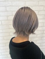 ビスイル 秋葉原店(Vis ill) ハイトーンボブレイヤー顔周り小顔カット