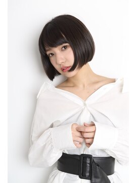 リズ(Rizz) 【ルミナスラインボブ】