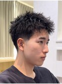 男の短髪ヘア【スパイキーショート】