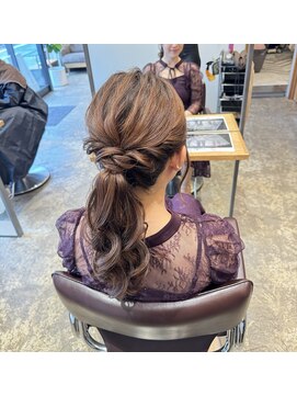 フカザワ(Fukazawa) ヘアアレンジポニー