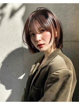 ファムバイアヴァンス(Femme by AVANCE.) 前下がりミニボブ×シアーブラウン