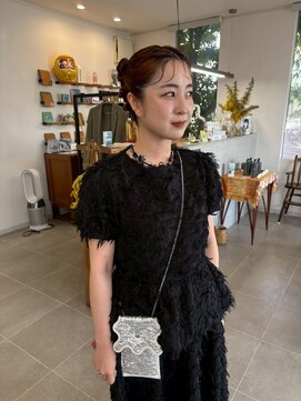 O ボリュームハーフアップ 結婚式 お呼ばれヘア 二次会ドレス