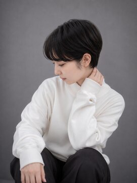 ピース バイ シータ(PEACE by CITA) 【KENJI】首元がきれいに見える美シルエットショート