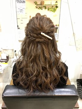 アンフィフォープルコ(AnFye for prco) 【AnFyeforprco】フィッシュボーン× ハーフアップ