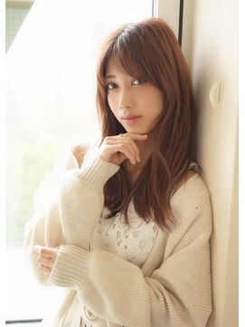 ソワリー 栄(THOiRY) 小顔カットが得意なスタイリストby坂元