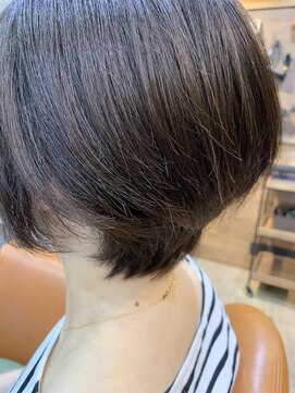 ヘアーデザイン ジュモク(Hair Design Jumoku) 奥行きショート