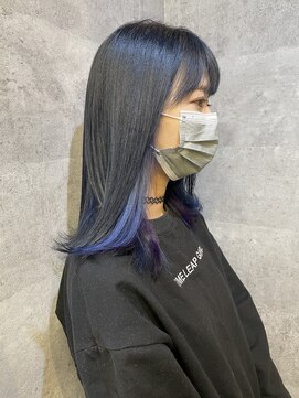 キャラ シャローネ 池袋(Chara Chalone) 寒色系インナーカラー/カラーミューズ/ミディアムスタイル