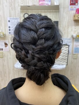 ブレイブシザー(BRAVE SCISSOR) 編み込みアップ