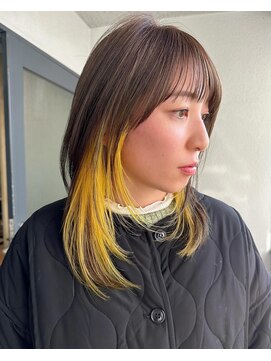 ロワンバイアルティナ 横須賀中央店(Rowan by artina) インナーカラー-イエローカラー-ウルフカット