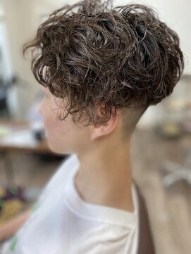 ヘア ナヴォーナ 大浦店(hair NAVONA) 縦落ちツイスパ