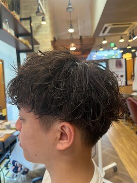 フレンズ 手稲店(friend's) 波巻きスパイラルパーマツーブロック刈り上げメンズパーマ札幌