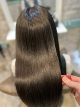 モルーア 錦糸町(Moruadh) 自然な美しさと潤いが続くナチュラルストレートヘア