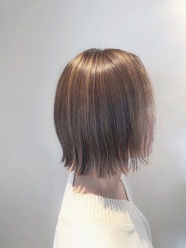 リールランテ(Rire lante) ハイライトで白髪ぼかし