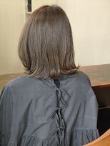 オラ ボーテ(Aura Beaute)&nbsp;オリーブブラウンナチュラル外はねミディアム