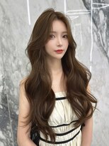 ウルスバイバレット 銀座(Urus by VALETTE)&nbsp;明るめベージュ×レイヤーカット