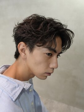 バイフィフス 原宿/表参道(by fifth) センターパートシャドウパーマスパイラルパーマ大人メンズヘア