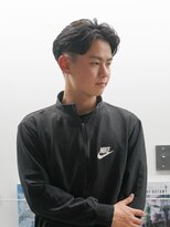 クラスコウベ 三宮店(Krass kobe) ナチュラルセンターパートパーマ【上野 竜司】