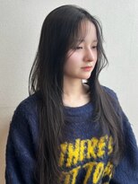 アモレット(amoretto)&nbsp;顔周りカット アッシュグレー ロングレイヤー 韓国ヘア 20代