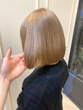 ヴィーヴォ 天六店(VIVO) 【VIVO】西屋綾香 ボブヘア 韓国ヘア ブロンドミルクティージュ