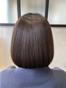 アンドシャルム 心斎橋(&CHALME) 縮毛矯正してても丸く収まるボブ