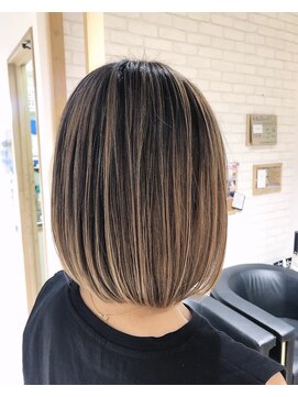 トゥルース 獨協大学前店(Hair&Make TRUTH) シャドールーツ