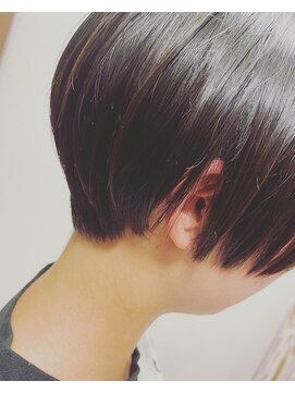 チェルシー(CHELSEA) ぱっつんショート