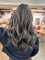 ヨロ 小岩(YOLO)&nbsp;ハイライトカラーミルクティーベージュケアブリーチダブルカラー