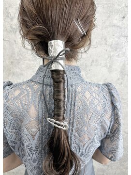 ラカシェット(la-cachette) タイトな編み下ろし