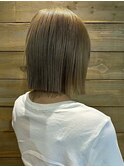 【 ハイトーン × ベージュ × ボブ 】浅野美紀