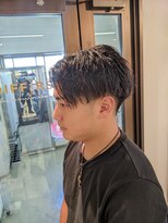 コワファーストナガサキシャンプーボーイ(COIFF1RST NAGASAKI SHAMPOO BOY)&nbsp;ショートセンターパート×ソフトツイストスパイラルパーマ