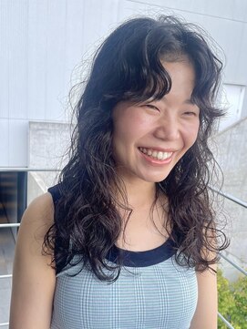 ナループロアボタン(Nalu pu loa BOTAN) ミディアムパーマ/レイヤーヘア