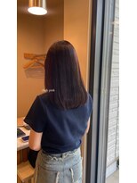 シュプール(SPUR)&nbsp;暗髪ダークピンクブラウン艶カラーツヤ髪ストレートヘア