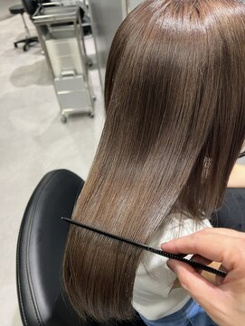 ウルスバイバレット 銀座(Urus by VALETTE) 【ULTOWA髪質改善トリートメントで潤いツヤ髪へ】