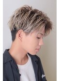ヘアメンズセンターパートマッシュブリーチヘア