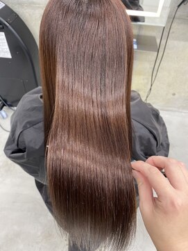 イユ(yeux) yeux【髪質改善トリートメント/韓国/学割U24/艶髪/天神/大名】