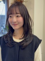 ピコット(P cott) ミディアムレイヤーカット顔周りカットオリーブベージュ