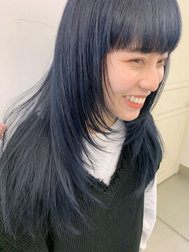 ラパンセヴェール(LA PENSEE VERT) 【LA PENSEE ayato】顔まわりレイヤー × ブルーカラー