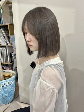 サロン ド ビカ(Salon de bika) 透明感赤み消し暗すぎないオリーブグレージュ