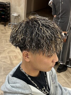 ラヴィズム 名駅店(LUVISM) 名古屋/メンズカット/メンズパーマ/眉毛/ツイストスパイラル