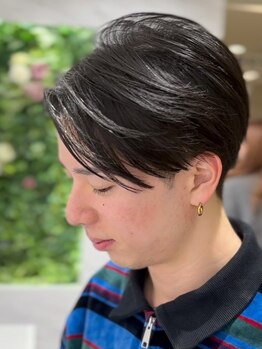 エアー 福岡(AIR)の写真/【カミカリスマ2025受賞サロン】若い世代からオシャレな大人男性まで幅広く対応可能！技術力に定評あり☆