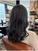 暗髪透明感ブルーブラック×ツヤ髪セミロング