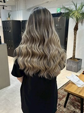 メリー オオサカ(Merly Osaka) バレイヤージュ