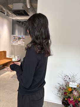 ミリ(milli Produce by ITAKURA) ロングウルフパーマ