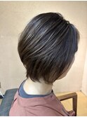 ショートボブ