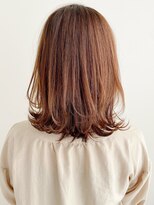 トゥーナ 表参道(tona) ミディアムレイヤー、外ハネボブ、グレージュ、脱白髪染め☆