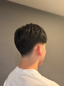 ザ ブライト バーバー(The BRIGHT BARBER) センターパート/テーパーフェード/10代/20代/30代/宮城/仙台