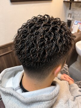ミリオンバックス 上野(Million Bucks) MEN'S HAIR/リバースセンターパート/ニュアンスパーマ/ツイスパ