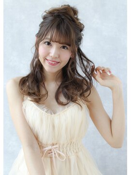 レジナヴィータ 栄(Reginavita) 【Reginavita栄】愛されハーフアップアレンジ@小野